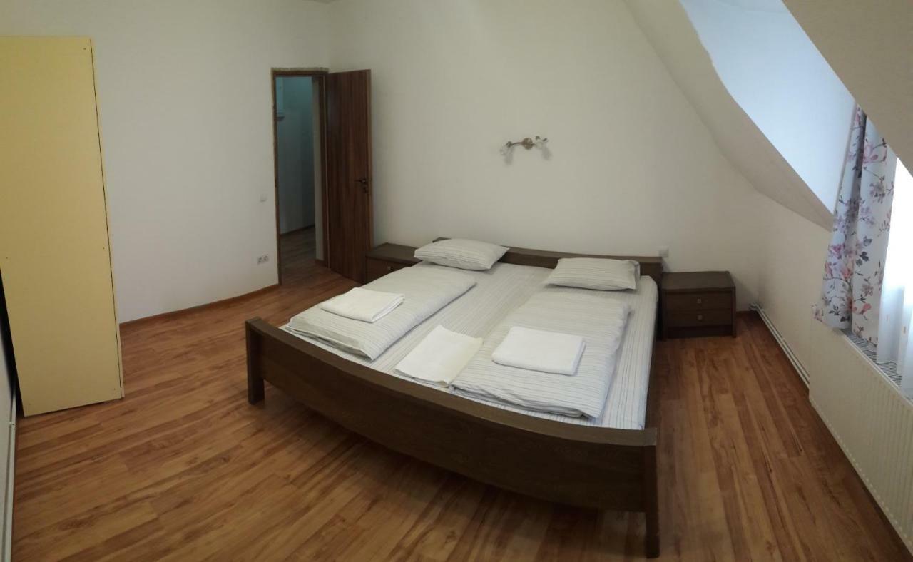 Theresia Apartment Sibiu Exteriör bild