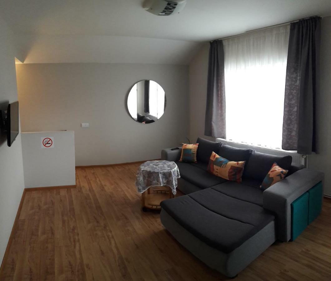 Theresia Apartment Sibiu Exteriör bild